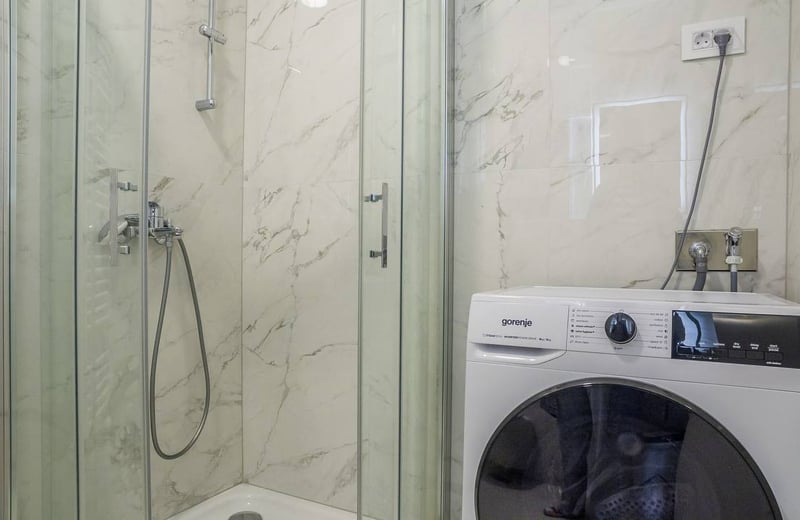 Miete einer hellen 1-Zimmer-Wohnung, 31 m², Neu-Belgrad, Serbien